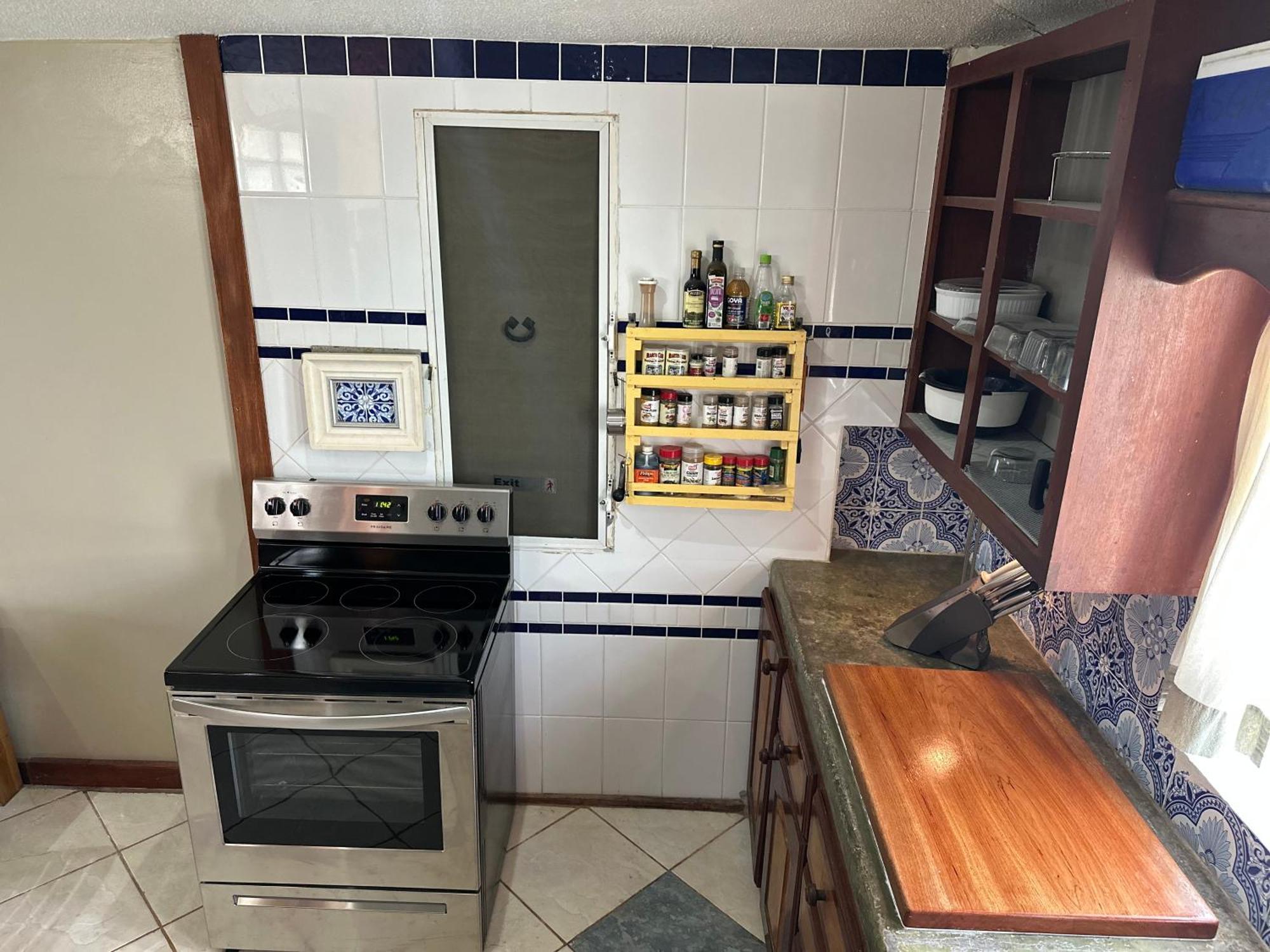All Seasons Belize Hopkins Room photo